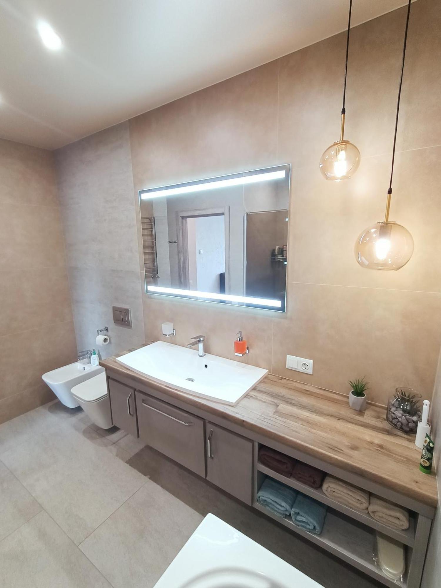 2К Шикарний Люкс! Apartment Khmelʼnytsʼkyy Exterior foto