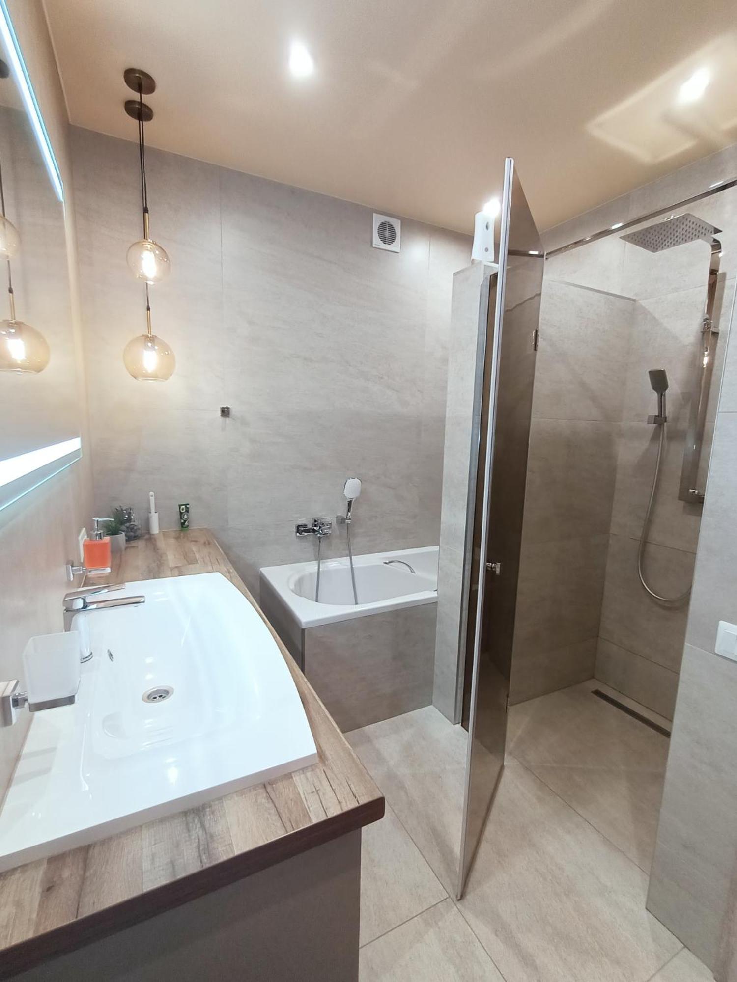 2К Шикарний Люкс! Apartment Khmelʼnytsʼkyy Exterior foto
